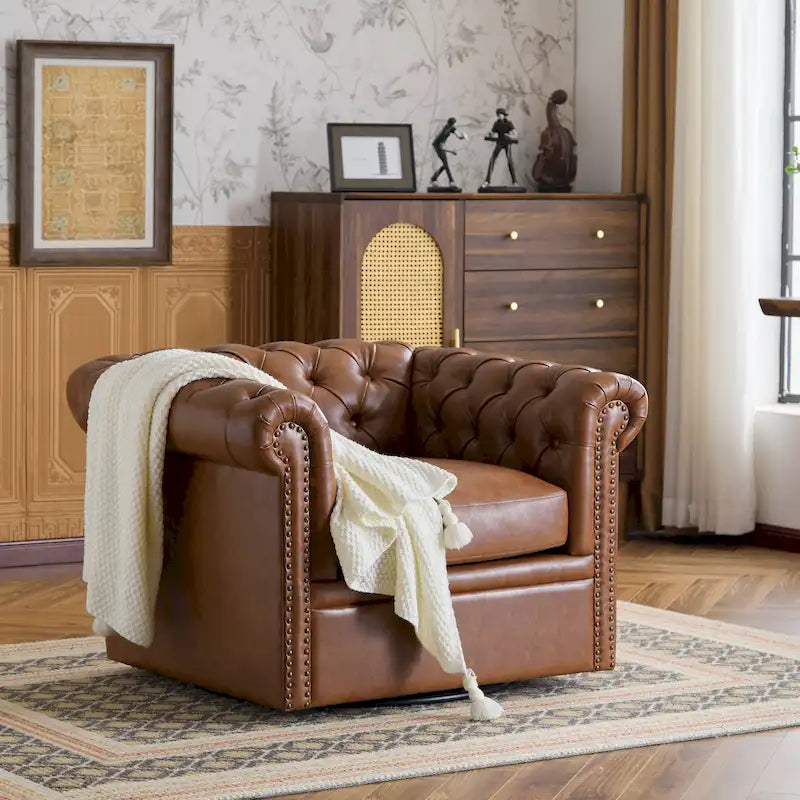 Fauteuil club pivotant capitonné Chesterfield Wiers par Christopher Knight Home