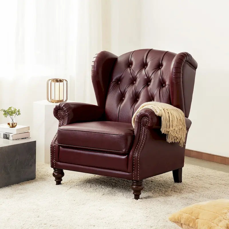 Fauteuil Alex Classic en cuir avec garniture cloutée par HULALA HOME