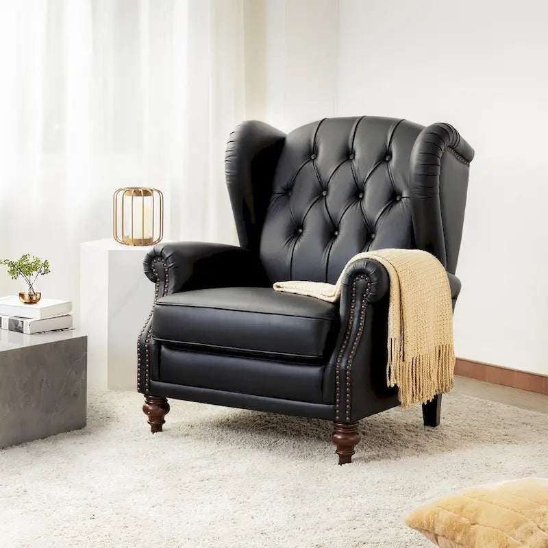Fauteuil Alex Classic en cuir avec garniture cloutée par HULALA HOME